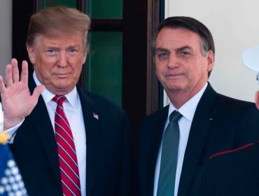 Trump salió al rescate de Bolsonaro en su peor momento: alabó su relación y ofreció ayuda por incendio