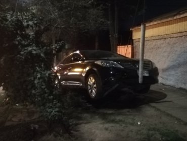 Roban auto fiscal del director de Fonasa en medio de 'encerrona' en Quinta Normal