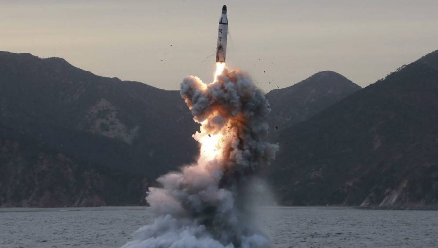 Corea del Norte lanzó nuevamente "proyectiles no identificados" al mar de Japón