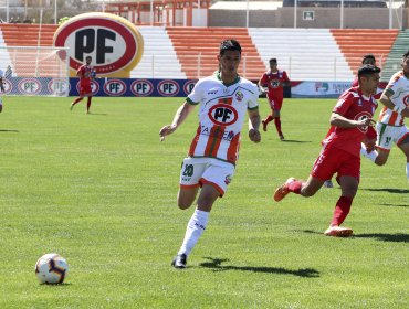 Cobresal superó con lo justo a Unión La Calera y se aleja del fondo