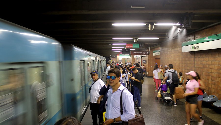 Metro de Santiago restableció el servicio de trenes en la Línea 5