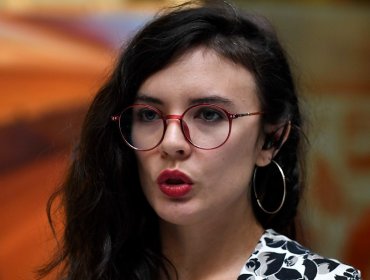 Camila Vallejo por 40 horas: "El proyecto sí contempla gradualidad para las pymes"