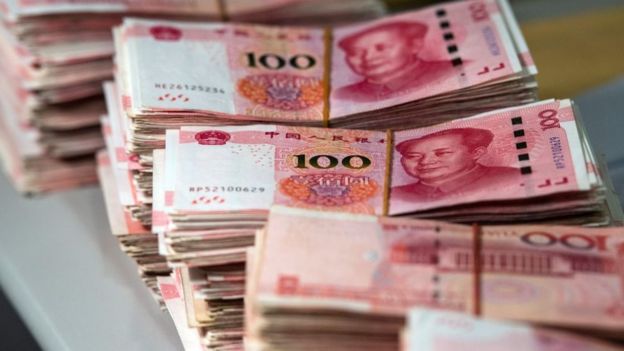 Guerra comercial: Yuan se ha depreciado casi un 4% frente al dólar, su mayor caída desde 1994