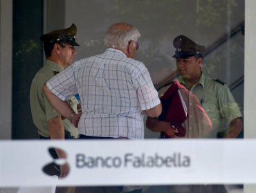 Con $193 millones huyeron delincuentes que asaltaron sucursal de Falabella en San Felipe