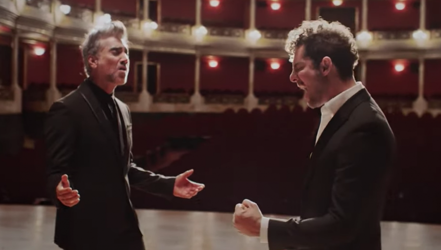 David Bisbal y Alejandro Fernández unen sus voces en el bolero ranchero «Abriré la puerta»