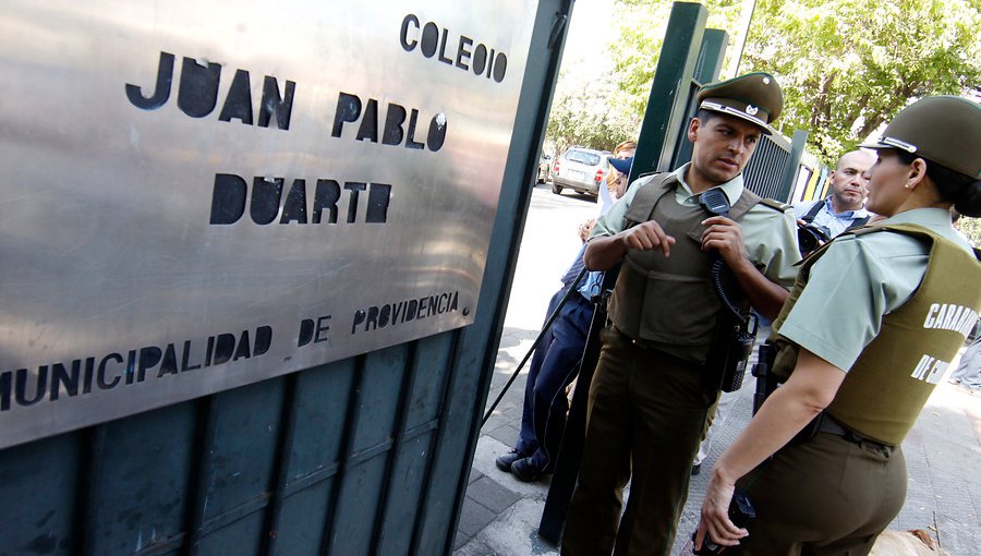 Apoderados denuncian por abuso sexual a auxiliar de colegio en Providencia