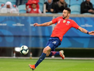 Mauricio Isla estaría en carpeta del Valencia a horas del cierre del libro de pases