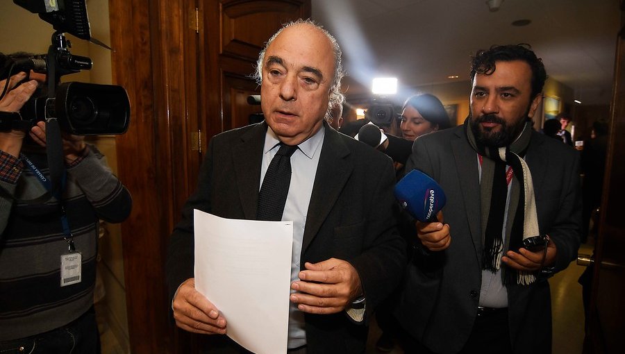 Diputado René Manuel García fue sancionado tras agredir a periodista en el Congreso