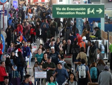 Prevén que cerca de 630 mil usuarios usarán el aeropuerto de Santiago en Fiestas Patrias