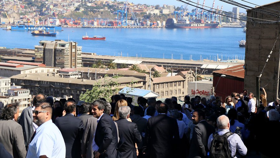 Comenzó masiva evacuación por simulacro de sismo y tsunami en 19 comunas costeras de la región de Valparaíso