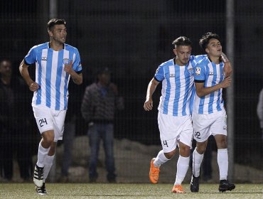 Primera B: Pereyra redebutó en la banca de Magallanes con triunfo ante Barnechea