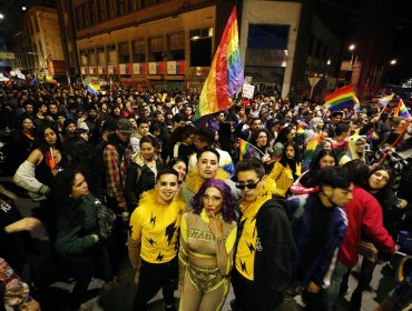 Diversidad sexual marchó por calles de Valparaíso por matrimonio igualitario