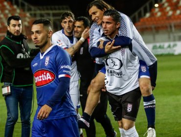 Primera B: Melipilla hundió a Valdivia y se ilusionó con la liguilla del ascenso