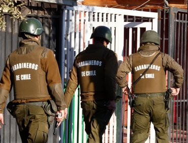 Cinco menores, de entre 12 y 15 años, fueron detenidos por "encerrona" a suboficial (r) de la FACh