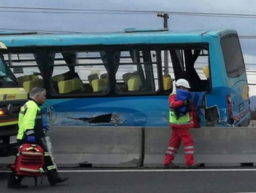 Accidente en la Autopista Central dejó dos fallecidos y 20 lesionados