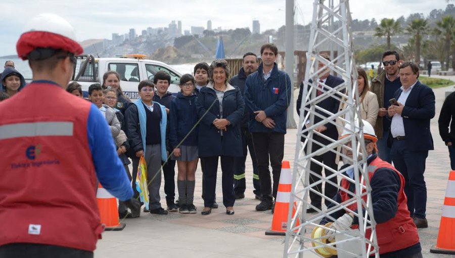 Viña del Mar refuerza campaña preventiva para evitar el uso de hilo curado en volantines