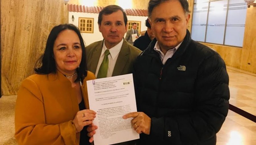 Presentan requerimiento para que Contraloría transparente entrega de tierras por parte de Conadi