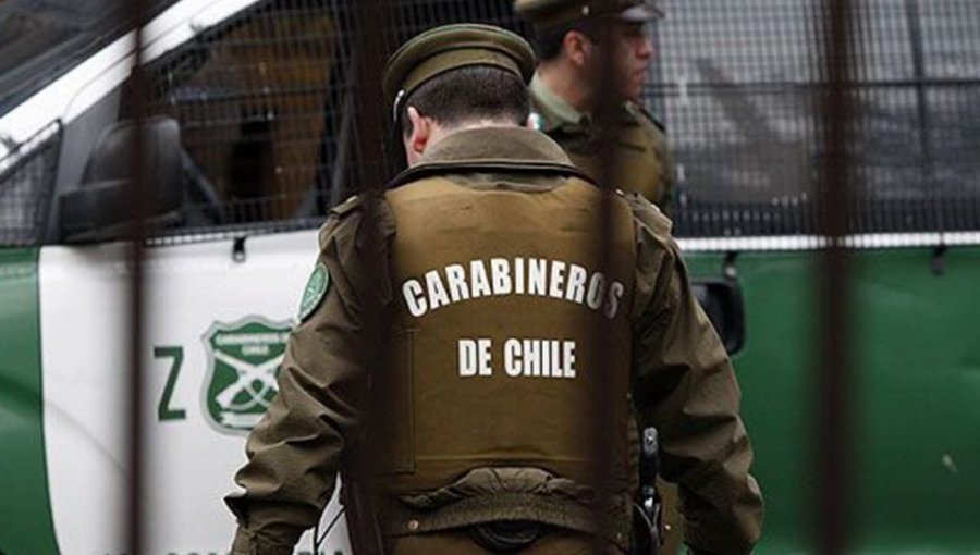 Cuatro carabineros fueron formalizados por apremios ilegítimos en Renca