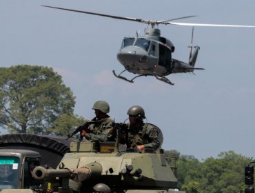 Unos 150 mil militares venezolanos realizan ejercicios en la frontera con Colombia