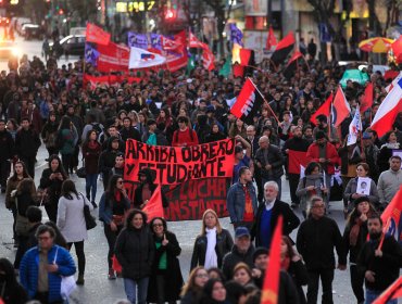 Marcha conmemorativa del 11 de septiembre terminó con incidentes aislados en Valparaíso