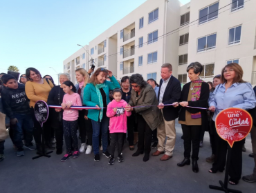 Inauguran conjunto habitacional que beneficia a 160 familias de Viña del Mar