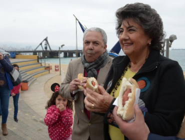 Viña del Mar celebró el Día del Choripán haciendo un llamado a preferir el pan batido