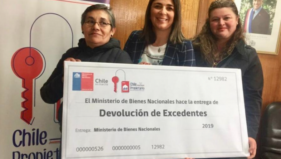 Bienes Nacionales devuelve $2.300.000 en excedentes a familias de la región de Valparaíso