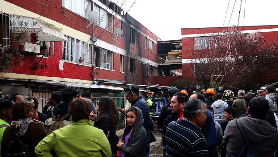 FACh pagará reparaciones de casas afectadas tras caída de avión en El Bosque