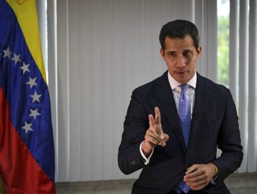 Juan Guaidó negó conocer a narcoparamilitares colombianos con los que se fotografió