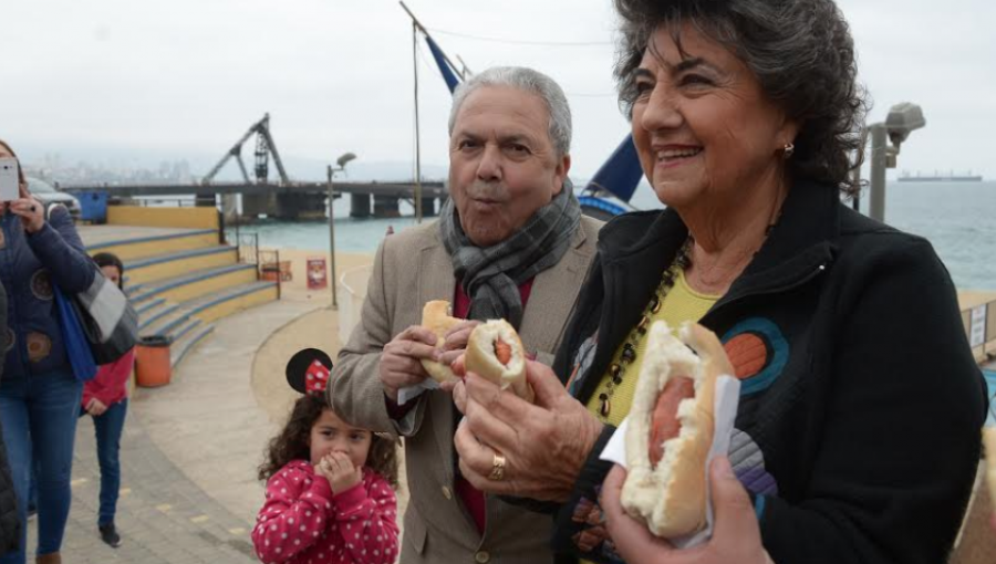 Viña del Mar celebró el Día del Choripán haciendo un llamado a preferir el pan batido