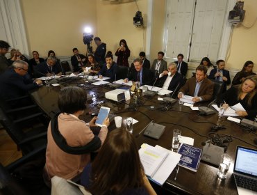 Comisión Cubillos: Expertos en Derecho Constitucional descartaron delitos