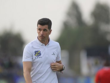 Everton hizo oficial el despido de Gustavo Díaz como su entrenador