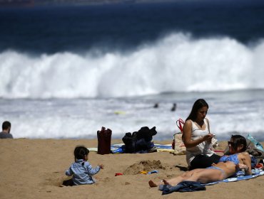 Chilenos aprovecharon largo feriado de Fiestas Patrias para disfrutar las playas