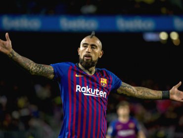 En España resaltan la "casi desaparición" de Arturo Vidal en Barcelona