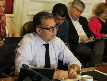 Senador Lagos Weber: “Los que nos va mejor debemos pagar más impuestos que quienes no les va bien y tienen ingresos más bajos"