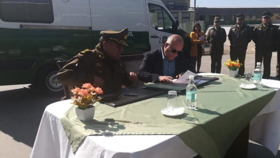 Carabineros y la Municipalidad de Quilpué firman convenio para hacer entrega de nuevo Retén Móvil