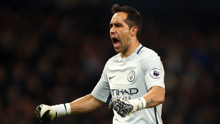 Manchester City avanzó en Copa de la Liga con Claudio Bravo como titular