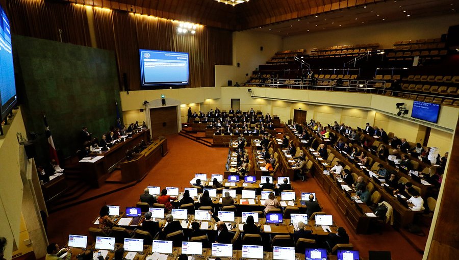 Cámara inicia debate para definir cuota de género en elecciones del Concejo Municipal y Consejo Regional