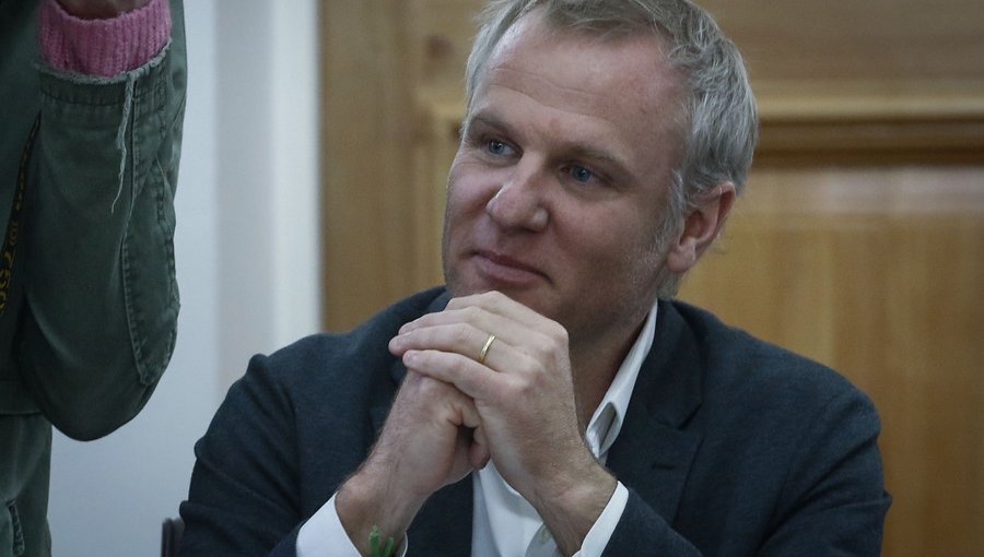 Senador Felipe Kast pide al Gobierno volver a "la inspiración original"