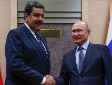 Nicolás Maduro asegura que Rusia mantendrá "firme apoyo" técnico y militar en Venezuela