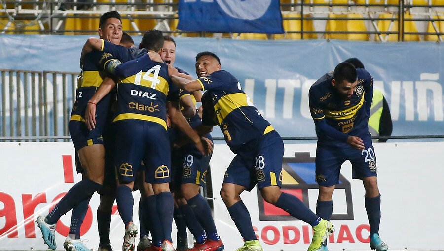 Everton sumó tres puntos de oro ante U. de Concepción que sigue en el fondo