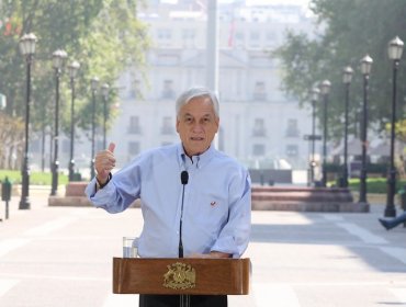 Presidente Piñera anuncia querella por ataque a equipos de prensa durante marcha