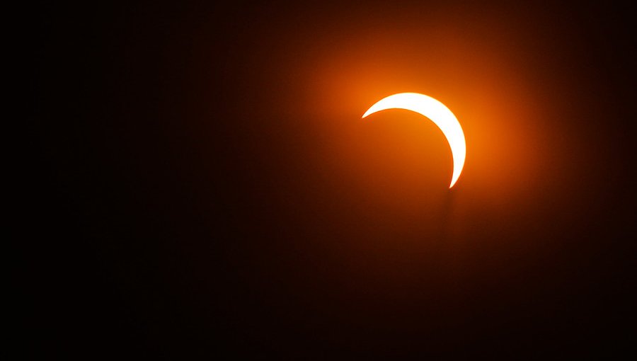 Piden al Gobierno declarar feriado regional en La Araucanía por eclipse del 2020