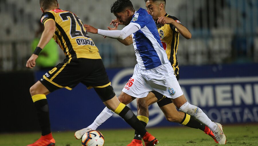 Coquimbo Unido y Deportes Antofagasta dan inicio a la jornada sabatina de fútbol