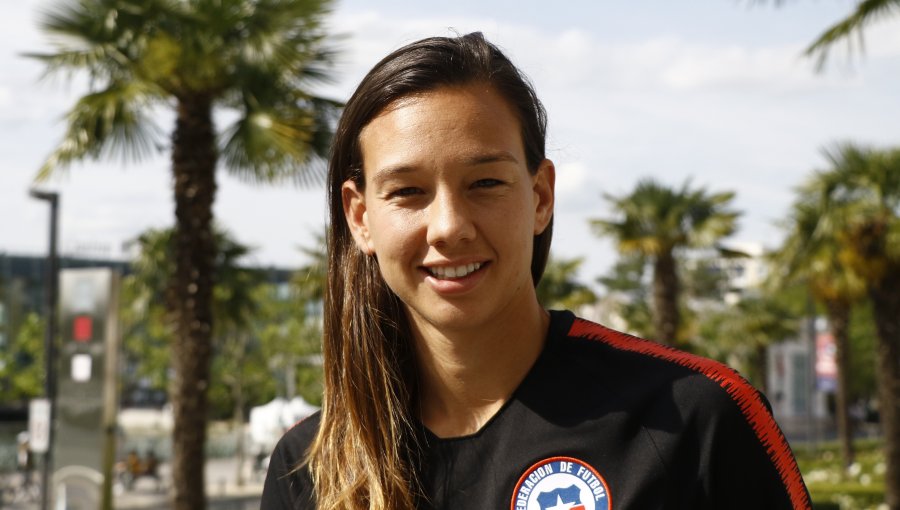 Tiane Endler fue titular en claro triunfo del PSG por la liga francesa femenina