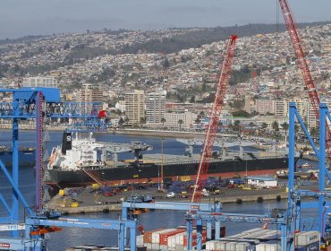 Almirante Jorge Arancibia: "Valparaíso necesita un buen administrador y ese es Jaime Perry"