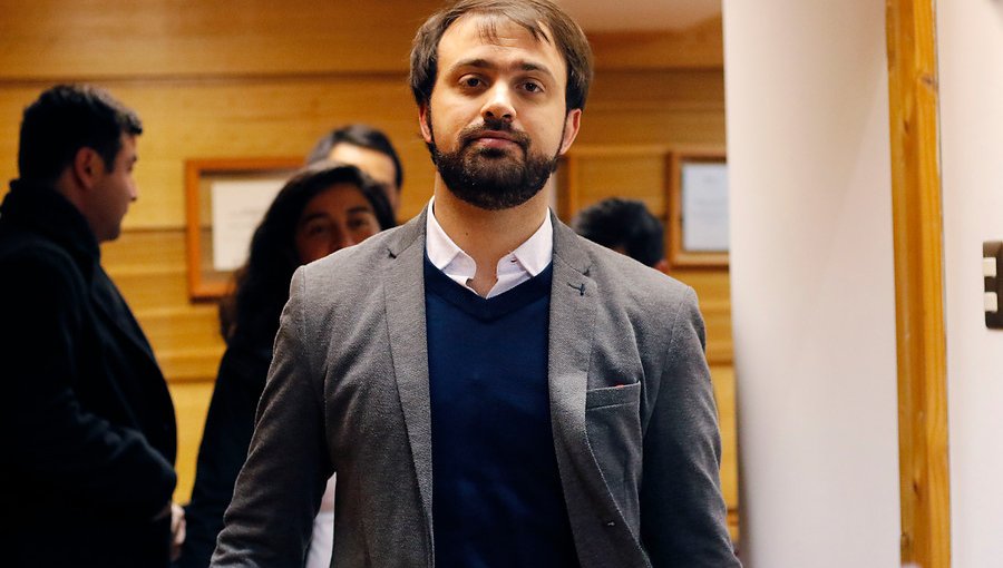 Jorge Sharp llamó a alcaldes de Valparaíso a articular bloque para conseguir mayor presupuesto para la región