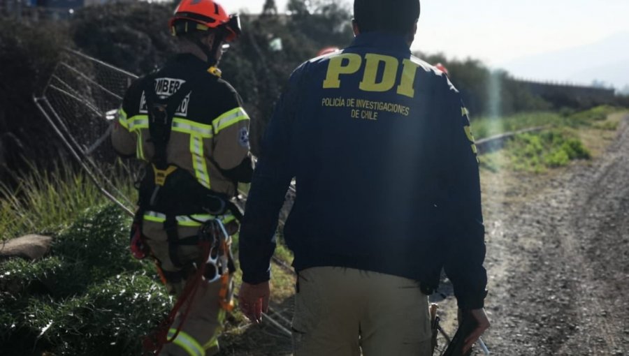 En canal de regadío hallan cuerpo de joven que desapareció en Puente Alto