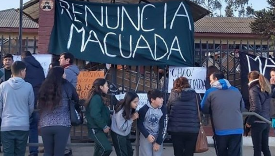 Alumnos y apoderados se tomaron el colegio donde cuatro niños resultaron quemados en La Ligua