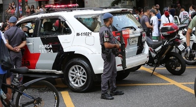 Fiscal brasileño intentó atacar con un cuchillo a una jueza en tribunal de Sao Paulo